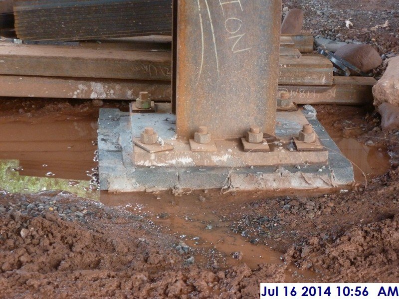 Continued grouting base plates Pic -2 (800x600)